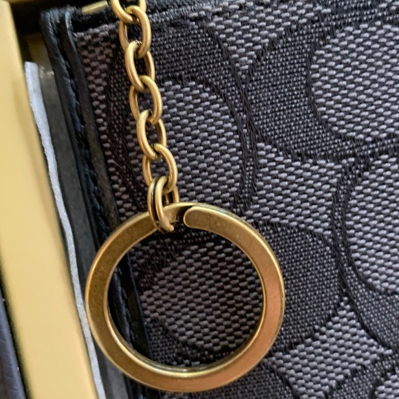 Authentic COACH 1941 leather/signature jacquard zip top card case/Keychain/ID - Picture 11 of 11